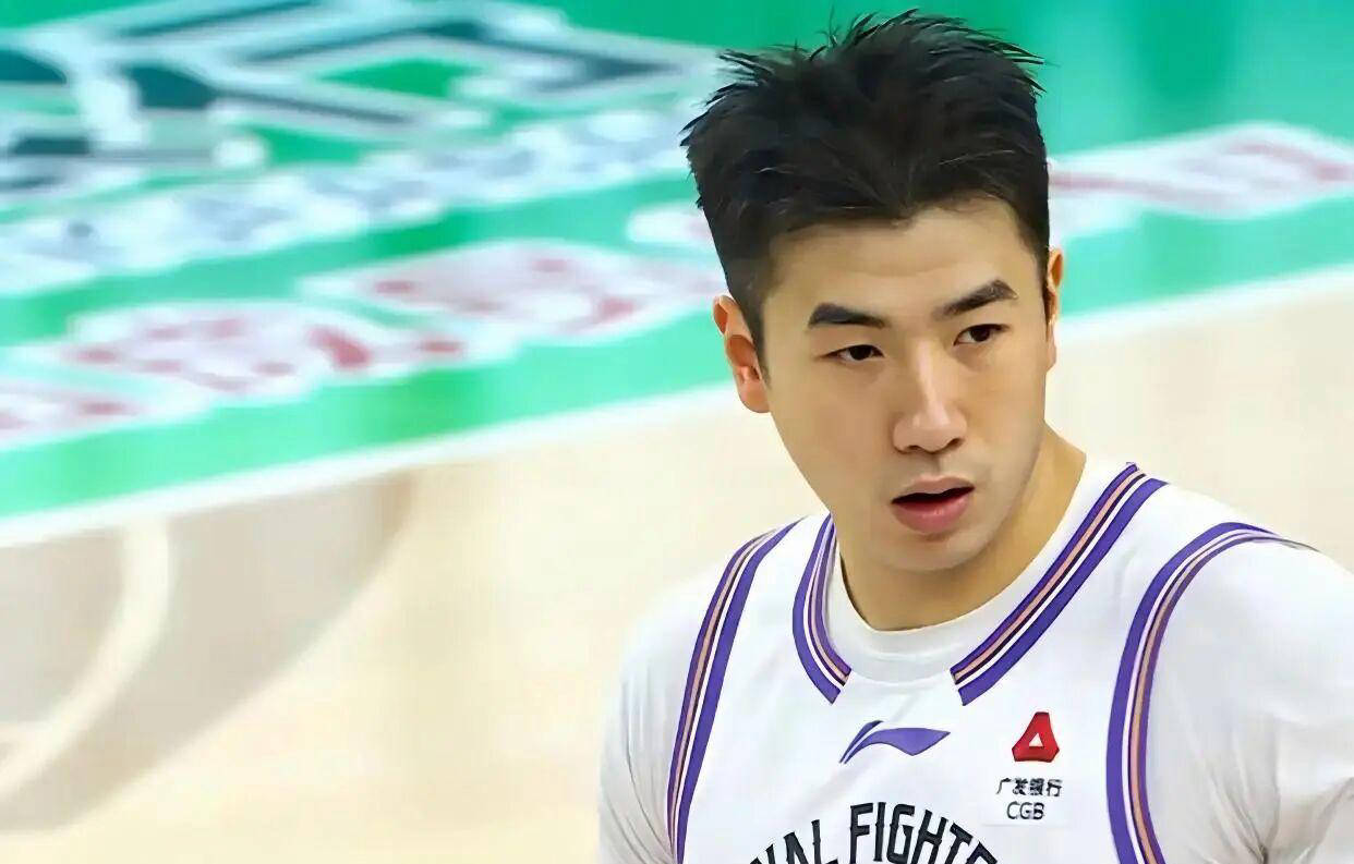 JIUYOUSPORTS-包含赛后意甲传出新动向,广厦男篮手感冰凉,管理层表态:悬念犹存,资深球员宣示担当的词条